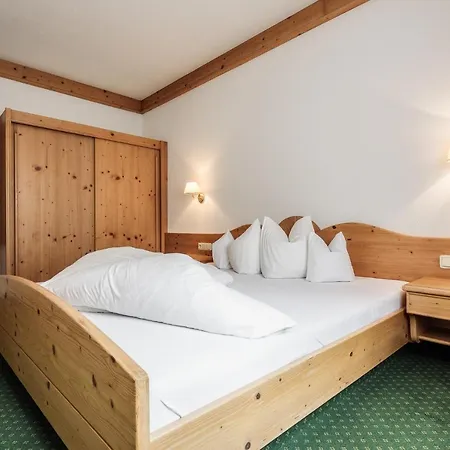 Ξενοδοχείο Regina 3*