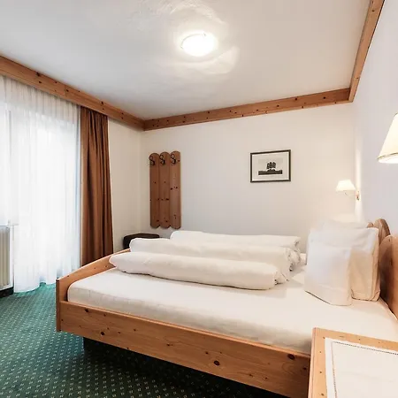 Hotel Regina 3*