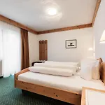 Hotel Regina 3*