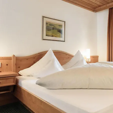 Regina Hotel 3*